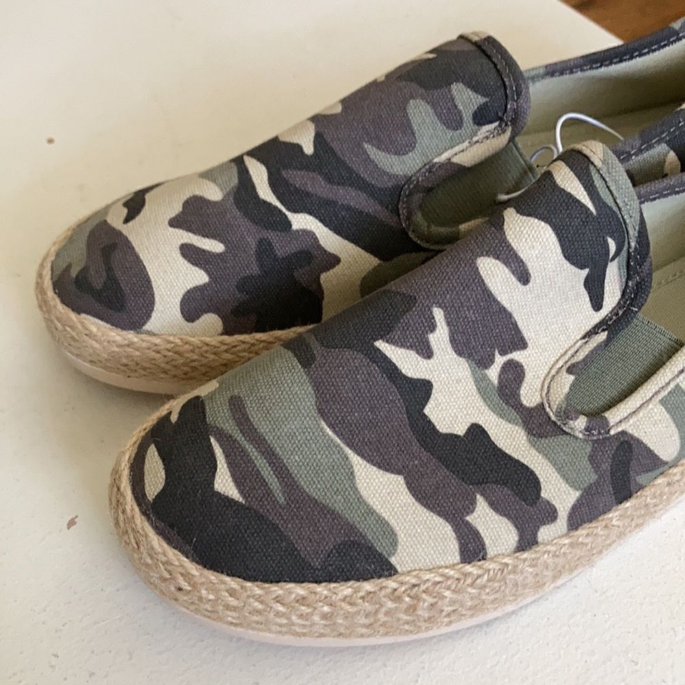 Esprit Camo Espadrille Loafer - Picture 5 of 7